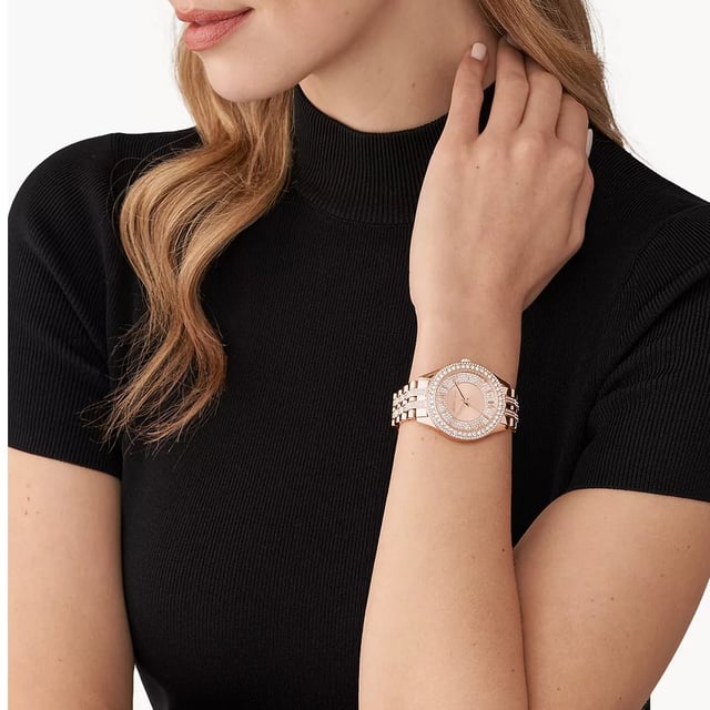 Sku: MK4710Case Size: 38 mmMovement: Quartz Three-HandPlatform: HARLOWEStrap Material: Stainless SteelStrap Colour: Rose GoldCase Water Resistance: 5 ATMCase Material: Stainless SteelCase Colour: Rose GoldDial Colour: Rose GoldStrap Width: 18 mmCrystal Type: Mineral
