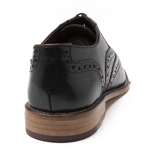 Style Gatsby Ein Herrenschuh von London Brogues ist perfekt für den ganzen Tag Casual Wear. Klassischer Brogue-Stil mit hochwertigem Lederobermaterial und Lederfutter. Schnürschuh mit Memory-Foam-Ledersohle für höchsten Komfort. Flexible und leichte Sohle bietet Vielseitigkeit.