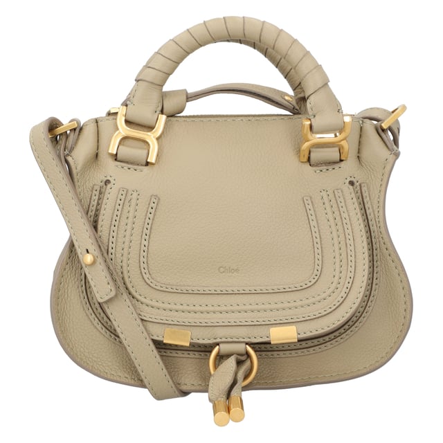 Size: approx. 21cm wide x 16cm long x 8cm deep
Handle length: approx. 24cm, shoulder length: approx. 104.5-126.5cm (can be worn diagonally), pitch width: 11cm

Material: LeatherMeasurments:  width: 80 mm length: 210 mm height: 160 mm strap length: 1045-1265 mm handle drop: 240 mm