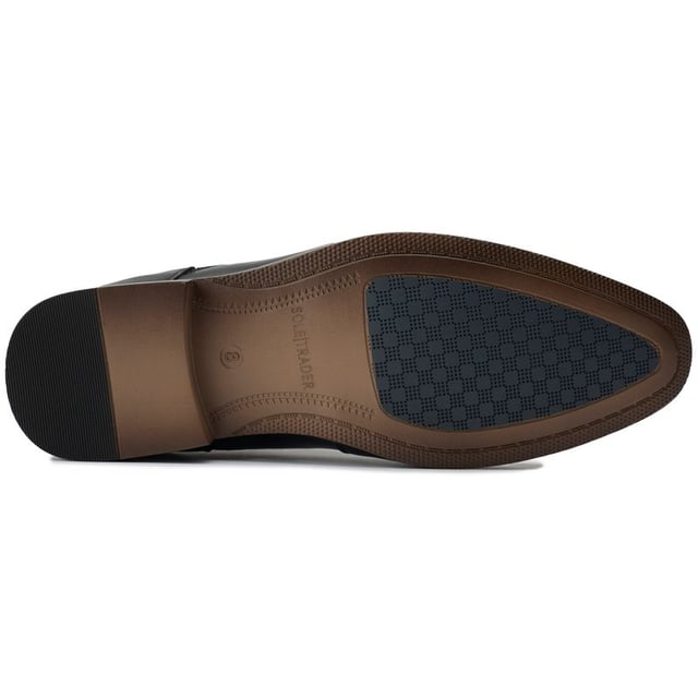 Enjoy Sleek Sophistication With The Soletrader Hyde Derby. Exclusively Crafted For Discerning Tastes, These Lace-up Smart Shoes Marry Expert Craftsmanship With Modern Style. The Polished Leather Uppers Ensure A Luxurious Appearance While The Sleek Sole Provides A Steady Stride. Whether You're Headed To The Office Or A Night Out, Every Step In These Handmade Soletrader Shoes Radiates Refined Elegance.