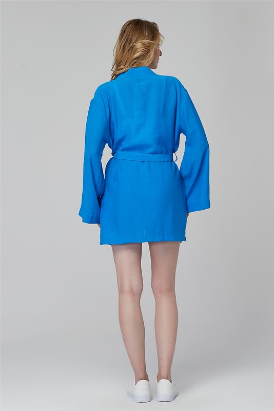 84% Viskose 16% PolyamidDiese wunderschöne Strickjacke besteht aus 84% Viskose und 16% Polyamid und ist ein absolutes Must-Have für jede Garder