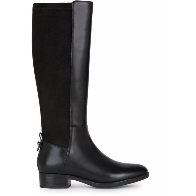 Drawing inspiration from an equestrian aesthetic, Felicity is a casual-looking boot for women. Versatile and comfortable, it has been crafted from leather and stretch microfibre and will prove to be a perfect complement to everyday looks.