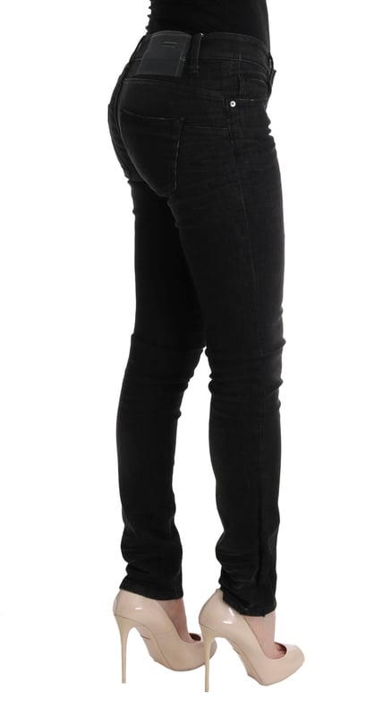 Authentic ACHT slim fit black jeans with logo details
  Brand new with tags
  Slim fit design
  Made from 100% cotton
  Black color
  Two front and two back pockets
  Button fly
  Logo details
  Perfect for women
Material: 100% Cotton