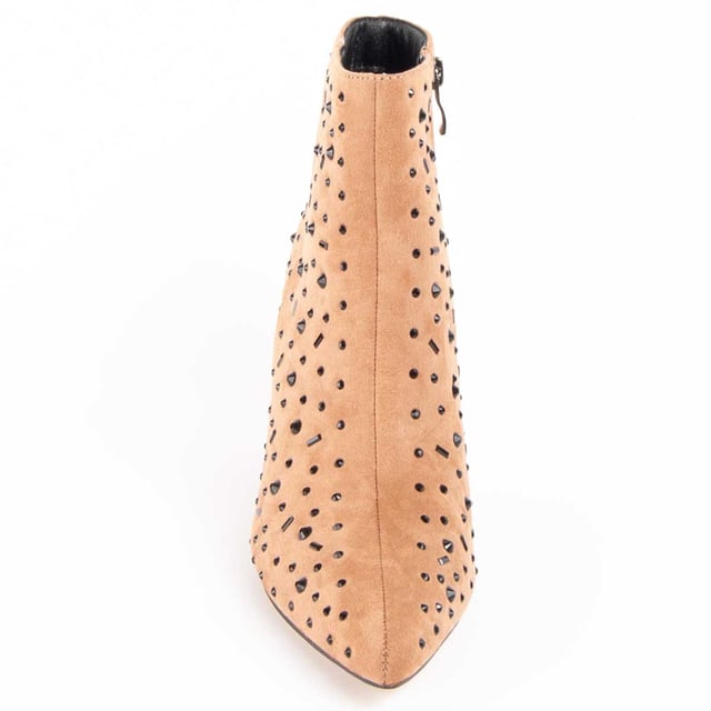 Women's ankle boots with heel. Comfortable fit. Cushioned natural leather insole. Manufactured by other brands for our brand. Approximate measurements: 8 cm heel, 16 cm high and 10 cm wide.