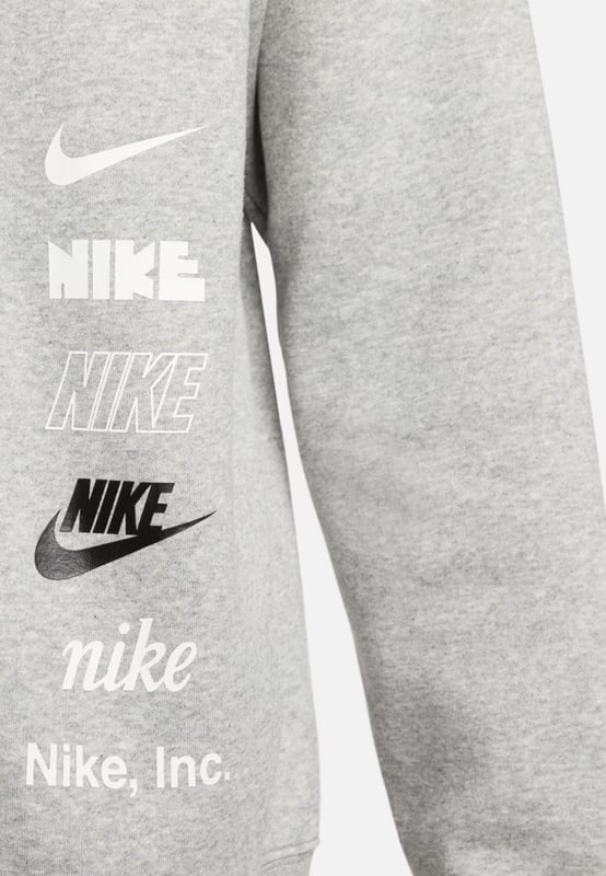 Nike tracksuit logo discount