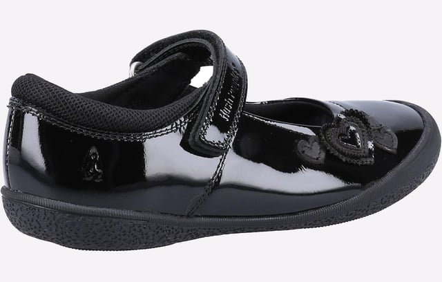 Trendy Girls Back To School Shoe; The Rosanna Patent offers a durable and sturdy TPR sole with a decorative heart embellishment so your feet can look and feel great all day. Fit Left Fit Right - Unique fitting system allows for 5 different width fittings for each individual foot. Every pair of shoes comes with 3 pairs of footbeds.
- Enhanced Toe and Heel Guards- Pretty Floral Sole Design- Approx 12mm Heel Height- Fashionable Decorative Floral Design