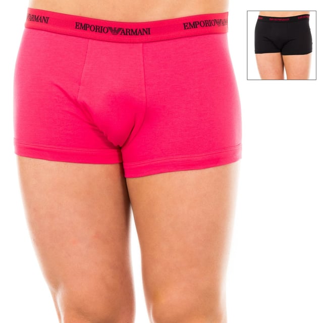 Pack-2 Retro Boxers Emporio Armani.
 Made of elastic cotton.
 Matching elastic rubber waistband, with the brand's name and logo embroidered consecutively in contrast.
 Comfortable and breathable fabric.
 Anatomical front, with the ability to hold without squeezing.
 Seams seen in tone.
 Composition: 95% Cotton, 5% Elastane
 Care:
-Wash at max temperature. 40ºC.
 -Do not use bleach.
 -Supports dry cleaning.
 -Allows you to use a dryer.
 -Iron at max temperature. 130ºC.