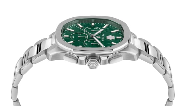 This Philipp Plein $keleton $pectre Chronograph Watch for Men is the perfect timepiece to wear or to gift. It's Silver 44 mm Round case combined with the comfortable Silver Stainless steel watch band will ensure you enjoy this stunning timepiece without any compromise. Operated by a high quality Quartz movement and water resistant to 5 bars, your watch will keep ticking.