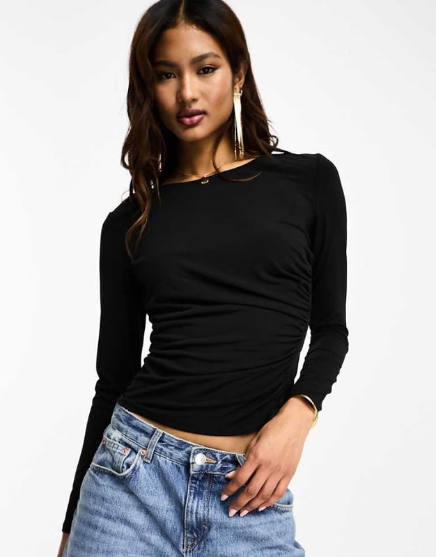 Tops by JDY Can't top this Crew neck Long sleeves Ruched front Slim fitSold By: Asos