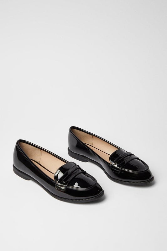 Whether you're dressing up for a special occasion or keeping it casual, these loafers will elevate any outfit. Don't miss out on this must-have addition to your shoe collection.