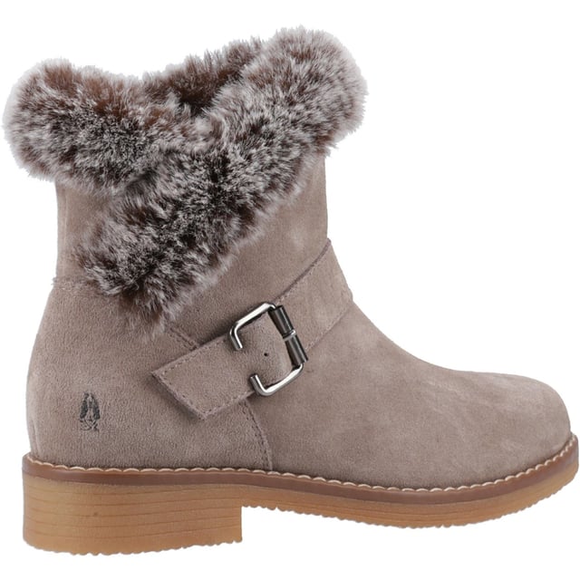 Hush Puppies Hannah Suede Women's Taupe Boots A stylish comfy and warm choice for colder days, the Hannah boot features our WorryFree water resistant upper, a memory foam interior and cosy fleece lining, with it's faux fur details and classic style you'll look great whilst staying cosy all day