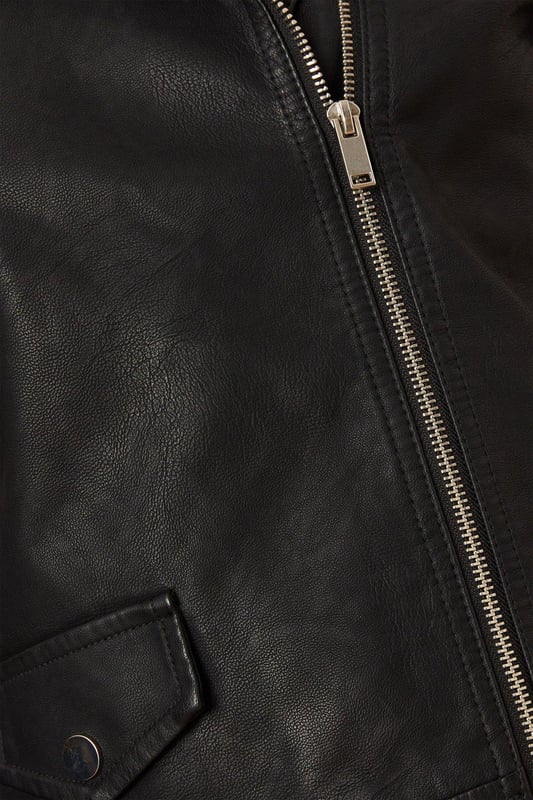 Meet layers you'll love. Whatever the weather, we've got the jacket & coats for you. From iconic coats to puffers and wool look coats, our new-in styles have you covered for every season. Think faux fur, shackets, sleeveless gilets and more. With DP it's never been easier to make a style statement. Style: Petite Faux Leather Biker Jacket.  Ideal for: Daywear.  Model wears size UK 10 and is 5' 3" tall.