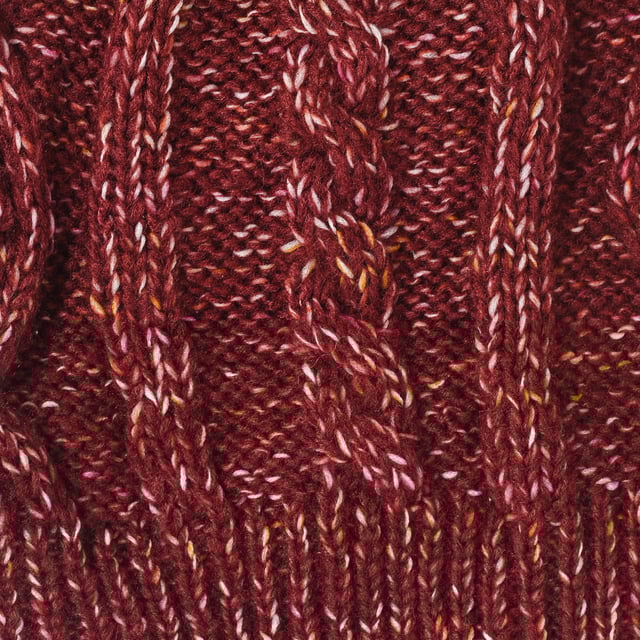 Buff fleece-lined knit hat.
 Burgundy Color
 Casual hat, versatile and adaptable to all your needs.
 Ideal complement to protect from the cold.
 Eco spirit, BUFF design and advanced technology for sports or everyday life.
 Lined interior.

 Composition: 85% Acrylic, 15% Polyester, Lining: 100% Polyester.

 Measurements: 22 x 28 cm.

 Handwash.
 Do not use bleach.
 Use iron at maximum temperature 110º.
 Measures: 22 x 28 cm.
 Composition: 85% Acrylic, 15% Polyester, Lining: 100% Polyester.
 Care:
Handwash.
 Do not use bleach.
 Use iron at maximum temperature 110º.