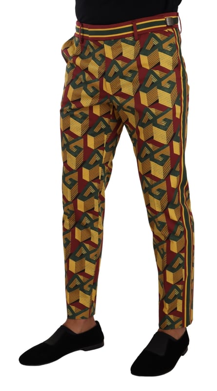 100% Authentic Dolce & Gabbana tapered pants
  All-over logo print
  Crafted from cotton
  Zipper and button closure
  Slim fit
  Multicolor DG Mania design
  Logo details
  Made in Italy
  Material composition: 97% Cotton 3% Elastane
Material: 97% Cotton 3% Elastane