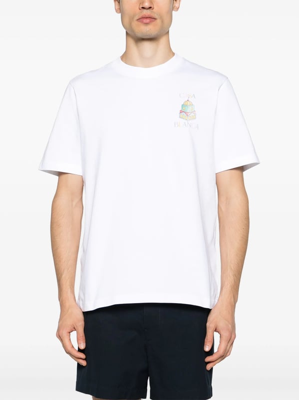 The Objets En Vrac T-Shirt is a screen-printed organic cotton tee, completed with a classic crewneck, short sleeves and Casablanca Paris branded label, designed for a relaxed fit.