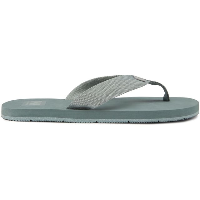 Get Going With A Summer-sun-and-beach Vibe In The Logo Flip-flop Sandals From Helly Hansen. They Are Crafted From 100% Recycled Polyester Webbing And A 30% Recycled Rubber Sole, Epitomising Sustainable Summer Style. Their Branded Footbed Adds A Dash Of Chic, While The Recycled Materials Provide Unprecedented Comfort. Every Stride Leaves A Lighter Footprint On Our Planet, Making Them The Perfect Blend Of Fashion And Eco-friendliness.