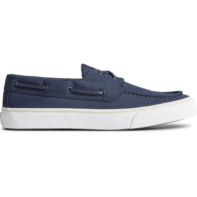 Flaunt a classic look that benefits the environment with the timeless laid-back style and Earth-friendly fabrication of Sperry's Bahama II Seacycled Boat Shoes.