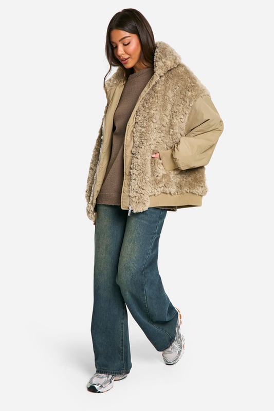 Wrap up in the latest coats and jackets and get out-there with your outerwearBreathe life into your new season layering with the latest coats and jackets from boohoo. Supersize your silhouette in a padded jacket, stick to sporty styling with a bomber, or protect yourself from the elements in a plastic raincoat. For a more luxe layering piece, faux fur coats come in fondant shades and longline duster coats give your look an androgynous edge.