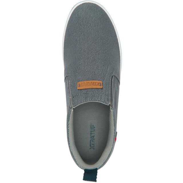 Our beloved Sharkbyte gets a green refresh with an all new upper materials made from ECONYL, a 100% regenerated nylon fiber made from fishnets and other nylon waste
