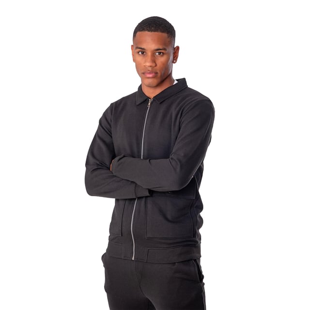 Our Men's Full Set Plain Tracksuit is your one-stop shop for style and comfort. This combination contains a full-zip sweatshirt and matching jogging joggers, which are suitable for a variety of activities such as casual outings, sports, or simply resting.

The full-zip sweatshirt is not only easy to put on, but it also provides you with a timeless and traditional look that is appropriate for a variety of circumstances.