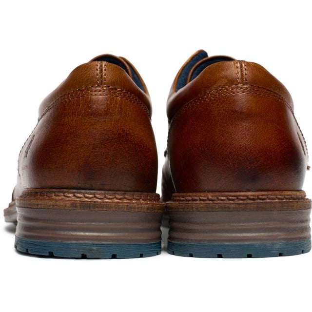 Hush Puppies Jayden Zapatos Zapatos Jayden de Hush Puppies para hombre en color tostado, fabricados con piel y suela de goma. Incluyen: talón acolchado, suela con tacos, plantilla cómoda, cordones encerados y plantilla acolchada.