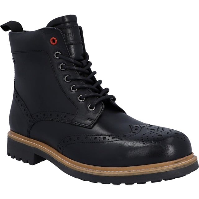 Joining our Country Range, the Cawdor Brogue Ankle Boot is our ultimate all-ground country style! Combining premium leathers, a fashionable wing-tip brogue and high-grip TPU rubber soles with mud releasing tread pattern to offer great grip and style.