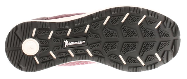 Women's maroon deals under armour shoes