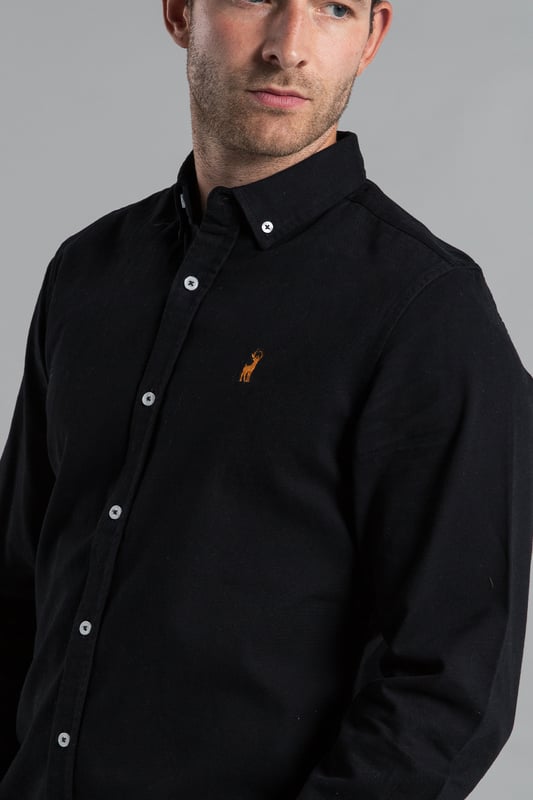 This oxford shirt from Kensington Eastside is perfect for any occasion. Features long sleeves, button-down fastening, button cuffs and Kensington Eastside branding. Made from cotton fabric to ensure high quality and comfort. Machine washable for easy care.