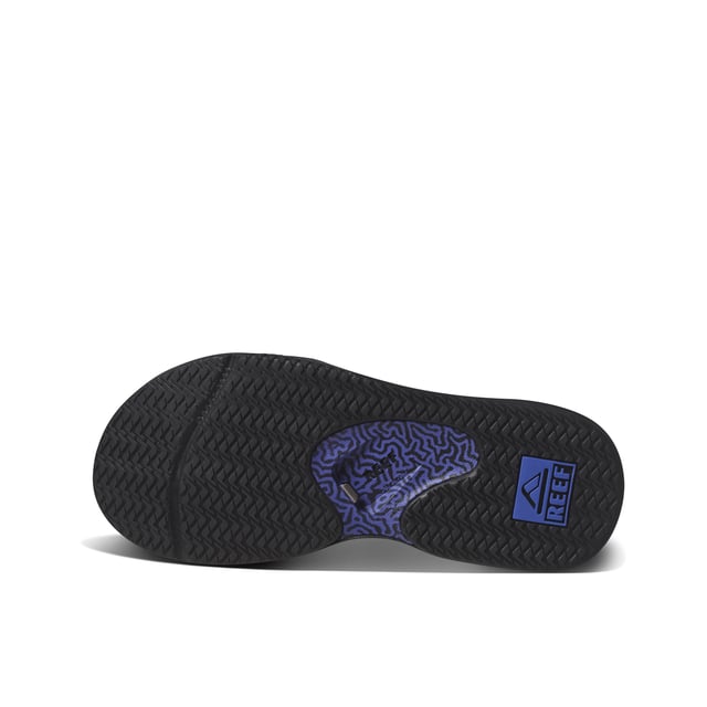 100% Fanning. 100% slide. 100% Reef. The Fanning slide is 300% awesome. With everything that makes the Fanning our bestselling men's shoe, including the crucial built-in bottle opener. Now styled as an easy on, easy off, easy everything slide. 100% do it.