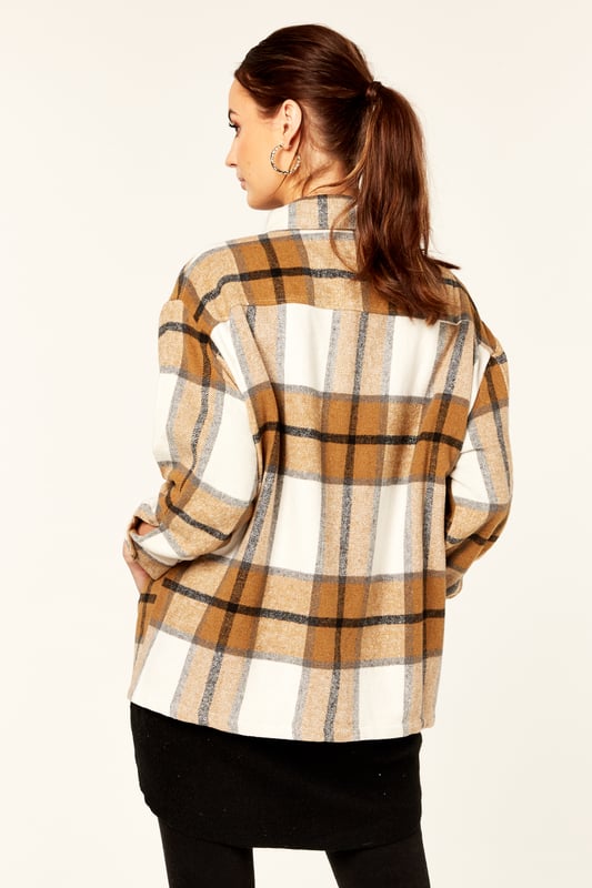 It's time to welcome the shacket into your wardrobe. Gini London is the all-purpose lightweight layer that'll solve all those pesky wardrobe problems in a cinch. Check print will give fresh buttoned up look  as a shirt and also can be effortlessly cool undone as a jacket. Girls get ready to exude a seriously cool fashion-girl look that is so right now.