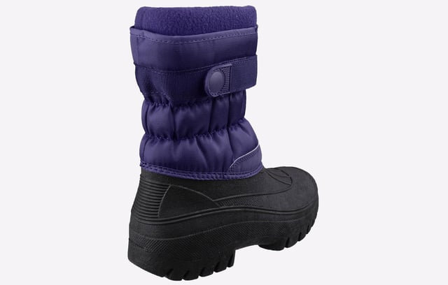 Hybride snowboot met fleecevoering, waterdichte rubberen overschoen, ritssluiting aan de voorkant en klittenbandsluiting.