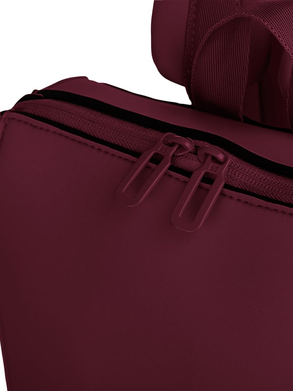 Unisex rugzak met ritssluiting. één met binnenzakken met ritssluiting. afwezige externe zakken. ontbrekende schouderband. Neopreen handvat. een binnencompartiment.  extern materiaal. polyester binnenkant. Afmetingen: 30,5x47x9 cm. Modeproduct