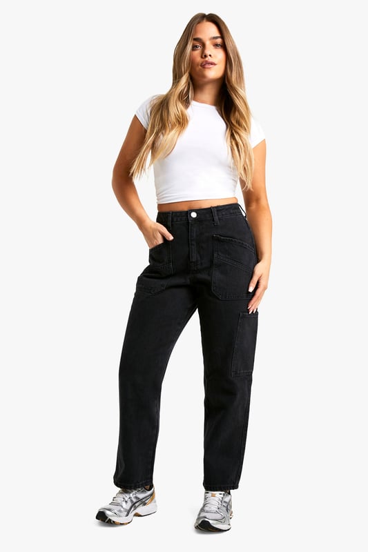Step out in style this season in a pair of petite jeans. Designed for petite pins only, these short leg jeans are guaranteed to fit you in all the right places. From casual petite flared jeans to petite straight leg styles, petite skinny jeans and petite high-waisted fits, these pieces are wardrobe staples, girl. Team this pair with some chunky trainers and a checked shacket and you're good to go. Heading out out? Throw on an oversized blazer and a pair of court shoes for all the girl boss vibes. Style: Cargo JeanDesign: WashedFabric: DenimLength: RegularModel's height: 163cm / 5'4"