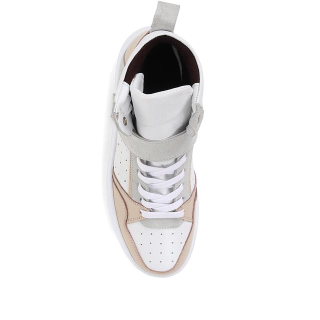 Elevate your trainer game with this retro pair of high tops, including luxury padded linings and a cushioned insole to ensure you're comfortable and supported. With chunky flat soles and premium leathers, pull these on with your favourite jeans for an on-trend look.
