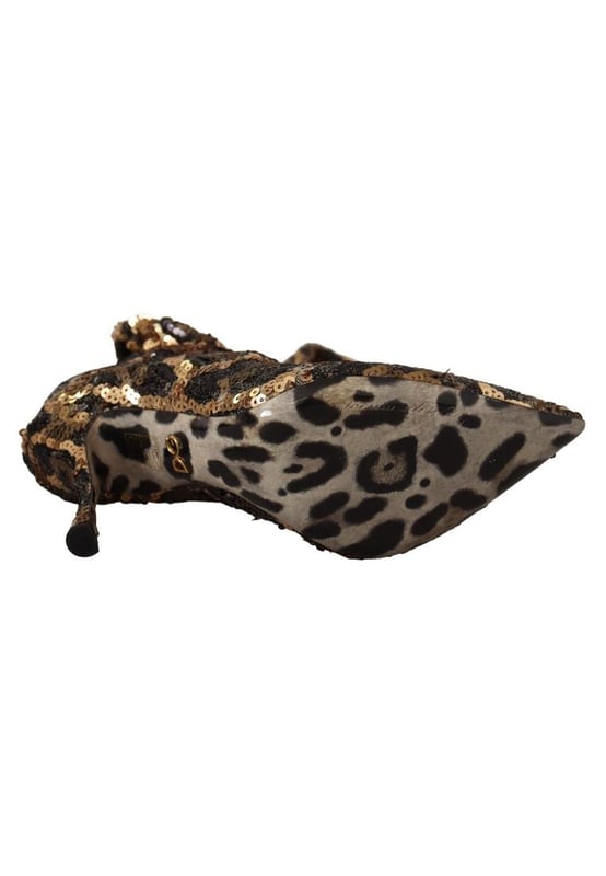Gorgeous Dolce & Gabbana Knee High Boots with Leopard Pattern Sequins
  Brand new with tags
  Color: Gold brown leopard pattern
  Material: 70% Polyester 28% Nylon 2% Elastane
  Sole: Leather
  Logo details
  Very Quality and comfort
  Made in Italy
Material: 70% Polyester 28% Nylon 2% Elastane