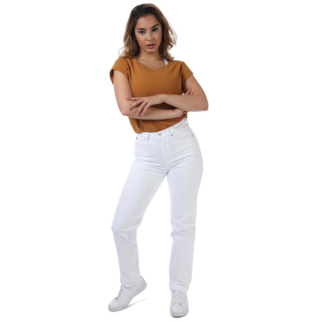 Dam Tommy Hilfiger Klassiska raka jeans i vitt.- Klassisk 5-fickors styling.- Dragkedja med gylf och knapp.- Tommy Hilfiger varumärke.- Tommy Hilfiger flaggabroderi på ryggen.- Stretchbomull denim.- Rak passform.- 99% Bomull 1% Elastan. Maskintvätt i 30 grader.- Ref: WW0WW302131CF