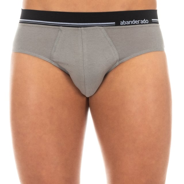 Slip Abanderado.
Color Gris piedra
Cinturilla de goma elástica, con nombre de la marca en lateral.
Tejido transpirable.
Frontal anatómico, con capacidad de sujetar sin apretar.
Costuras vistas a tono.

Composición:  96% Algodón, 4% Elastano

 Lavara a mano a temperatura máx. 40º.
- No utilizar lejía.
- No permite el uso de secadora.
- Planchar a temperatura máx. 130º.
- No lavar en seco.