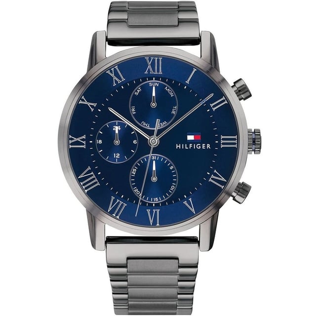 Strap MaterialStainless SteelIndicesRoman NumeralsStrap Width22 mmCasebackScrewbackCase ColourGreyDepartmentMenBezel TypeFixedLug Width22 mmCase Size44 mmCase MaterialStainless SteelBezel ColourGreyWater Resistance50 m (5 ATM)ClosureFold-Over Push-Button DeployantStrap ColourGreyDial ColourBlueBand/StrapBraceletCase Thickness10 mmWatch ShapeRoundStyleCasualFeaturesDay Indicator, ChronographMovementQuartzTypeWristwatchCase FinishGlossDisplayAnalogue