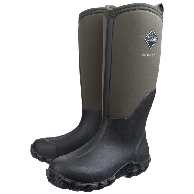 Muck Boots Edgewater II Rubber Moss Wellington Boots The angled topline offers a more comfortable fit around the calf while the extended rubber upper offers additional protection. This boot will be a classic for years to come.