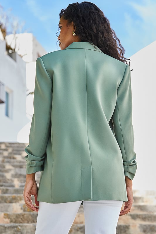 Elevate your blazer edit
Cut for an on-trend relaxed fit
Chic ruched sleeve detail
Flattering single-breasted fastening
Style with jeans or wide-leg trousers for effortless chic
Slip over dresses for special occasions