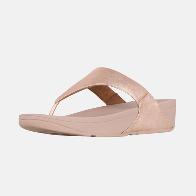 Lulu I88-323 Rose Gold A stylish leather Toe-post sandal with an ultra-comfortable footbed. Lulu by Fitflop is the perfect style for the warmer months. Featuring a slip-resistant sole and a supple leather upper, these women's Toe-post sandals are a 'must' for summer.
With clever Microwobbleboard comfort technology, Fitflop footwear looks and feels great on the foot. The anatomically contoured footbed provides targeted cushioning, with three levels of superior comfort, and a lovely lightweight feel.
