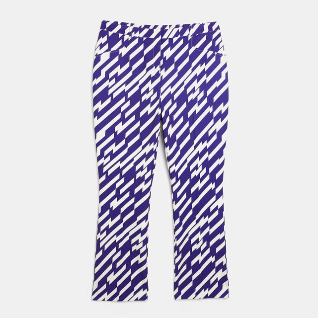 Plus collection, Stripe print, Belt loops, Front pockets, Slim leg, Plus Size Guide