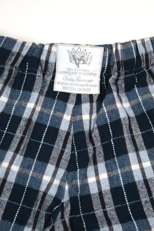 Men's Check Lounge Pants | Stylish Comfort for Relaxed Living
Discover the perfect blend of comfort and style with our men's check lounge pants, designed for relaxed living and everyday wear. Made from soft, breathable cotton fabric, these lounge pants offer all-day comfort with a modern check pattern that adds a touch of sophistication to your casual wardrobe. Featuring an adjustable waistband, side pockets and a relaxed fit, they’re ideal for lounging at home or running errands. Elevate your loungewear collection with these versatile and comfortable check pants. Ideal Gift!