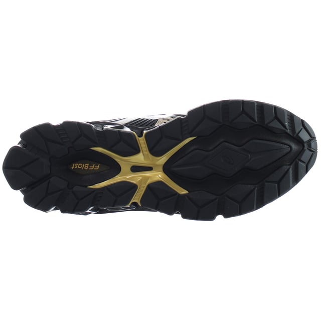 The meaning of cushioning moves forward on the GEL-QUANTUM 360™ VII sneaker. By working with the ASICS Institute of Sport Science, we reinvented key running technologies for daily use. This shoe’s GEL® technology is structured to create better shock absorption underfoot. Its Scutoid shape also allows you to move more naturally during everyday scenarios (like on-foot commuting or exploring new environments). Meanwhile, the FLYTEFOAM® Blast cushioning in the heel has been fine-tuned to give this shoe better rearfoot shock absorption.