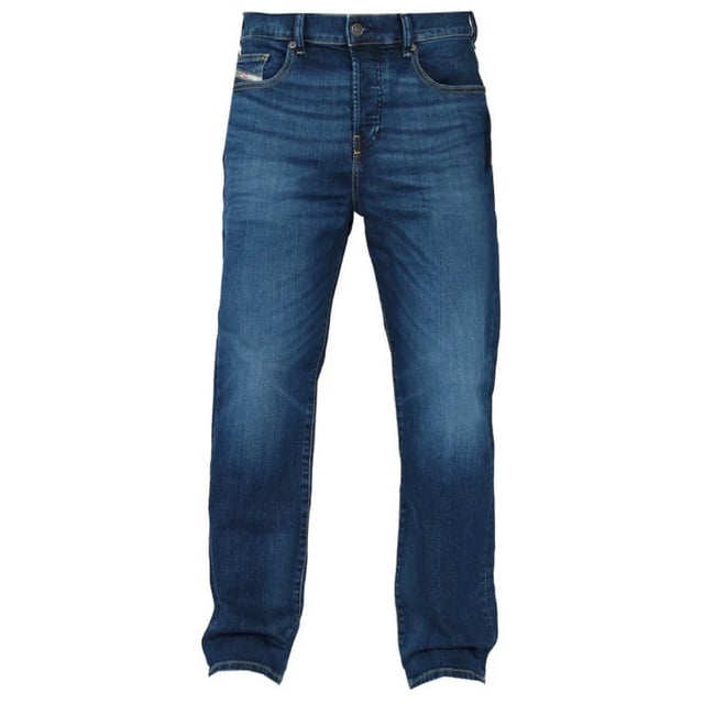 Diesel Blå Jeans, Regular Midja, Tapered Ben, Knapp Gylf, 98% Bomull, 2% Elastan Stretch Denim, Mörk Denim, Stort Logotypmärke, Brunt Märke, Blå Denim