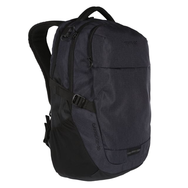 Material: Nät med luftflöde, EVA, Ripstop. Denier: 600D. Tygteknik: Andningsbart, slitstarkt. Handtagsegenskaper: Grepphandtag, förstärkt. Fästanordning: Låsbar, dragkedja. Justerbar bröstrem, Justerbar rem, Justerbart midjebälte, Kompressionsremmar, Nyckelklämma, Laptopficka, Vadderad rygg, Vadderade remmar, Regnskydd, USB-kontakt, Hållare för vandringsstav. Fickor: 1 framficka, 2 nätfickor, 1 invändig ficka. Kapacitet: 30 liter. Ungefärlig storlek: 52 x 29 x 19 cm.