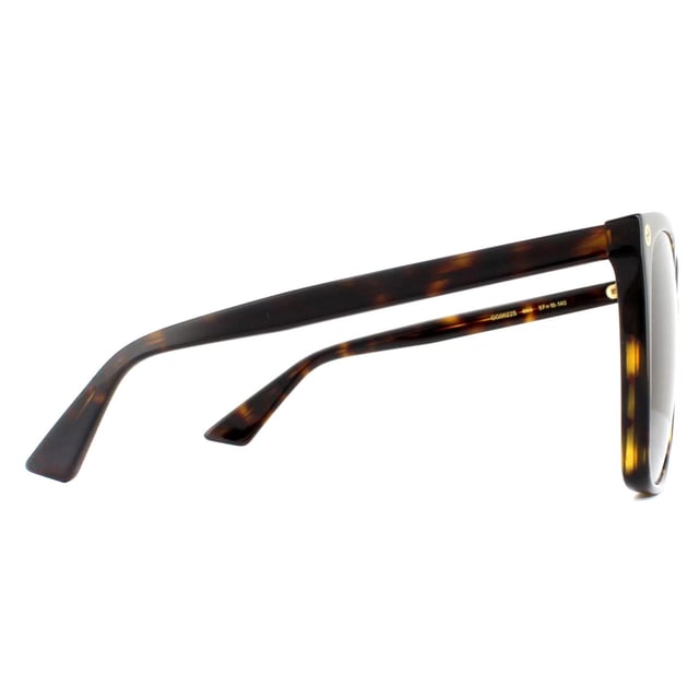 Die Gucci GG0022S 003 Havana Grey Gradient Sonnenbrille hat eine einfache quadratische Form mit eleganten GG-Logos an den vorderen Tempeln und einem Bienendetail an der Tempelspitze.