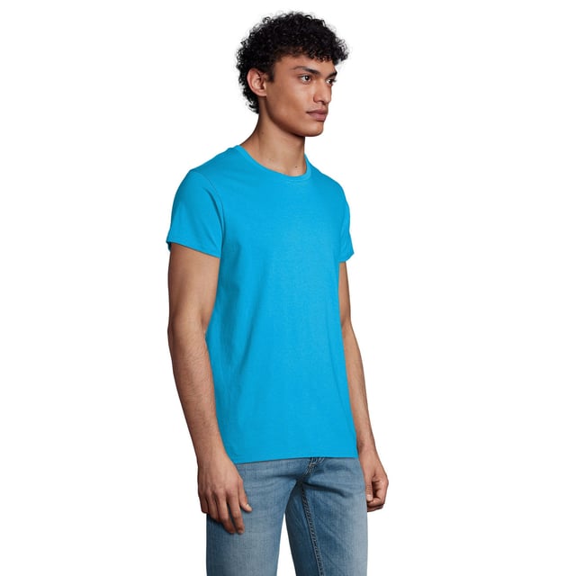 100% Semi-Combed Cotton. Fabric: Soft Touch. 150gsm. Design: Plain. Fit: Fitted. Neckline: Round Neck. Sleeve-Type: Short-Sleeved. Ribbed Collar, Taped Neck, Twin Needle Stitch, Unbranded Size Label. Conforms to Safety Standard: OCS100 Certified, Oeko-Tex Standard 100 Certified.