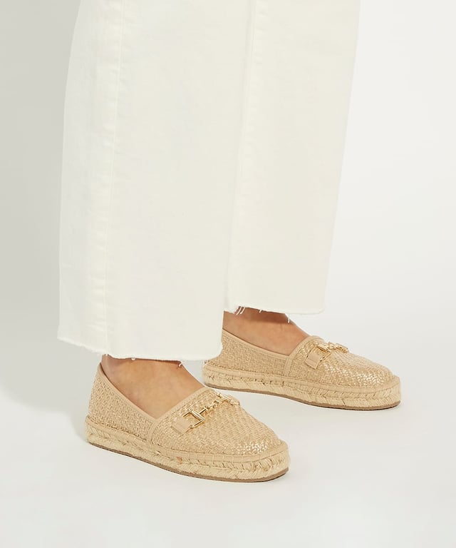 A contemporary take on a classic espadrille Gellato will complete your warm-weather wardrobe. Expertly crafted from the finest materials, and set on a versatile rubber backed sole, this round-toed silhouette is enhanced with a  snaffle logo trim that adds instant polish to casual outfits. Finished with a pull tab enabling you to slip these timeless flats on with ease.