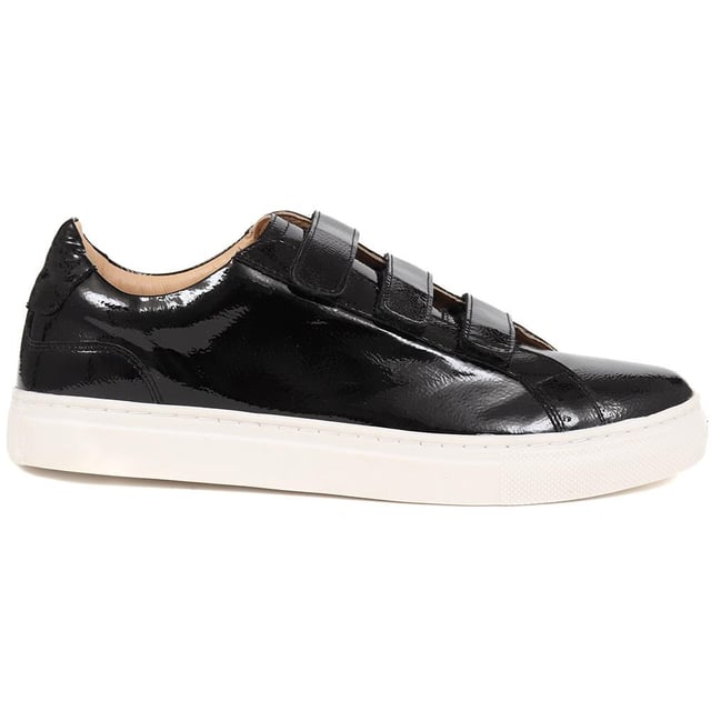 Flavia brings glossy finesse to the trainer game, pairing patent leather with everyday wearability. Elevate your stride; these are more than just trainers, they're a statement.
